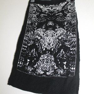 Block Pattern Pencil Skirt